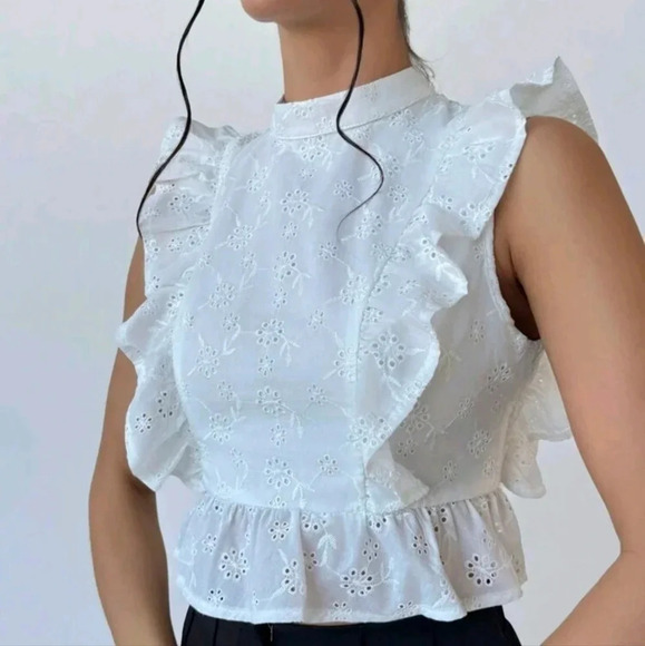 Elegant Backless White Shirt For Weddings With Ruffled Edges And Waist Tie - Picture 2 of 5